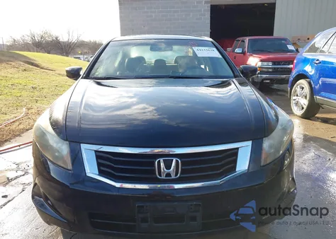 2010 Honda Accord 2.4 Ex-L from USA, damaged, VIN 1HGCP2F84AA163085